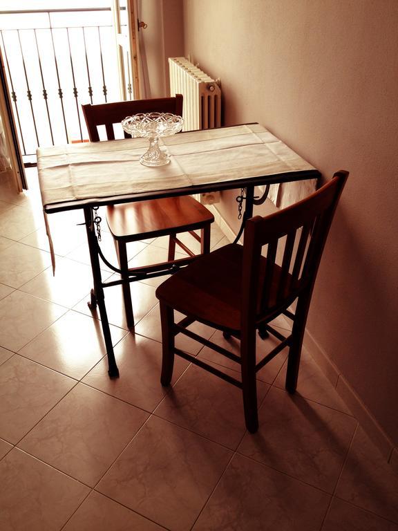 B&B Il Cortile Калолциокорте Екстериор снимка