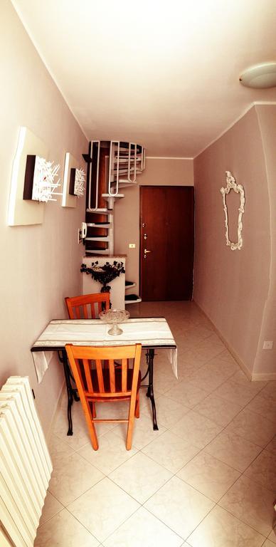 B&B Il Cortile Калолциокорте Екстериор снимка